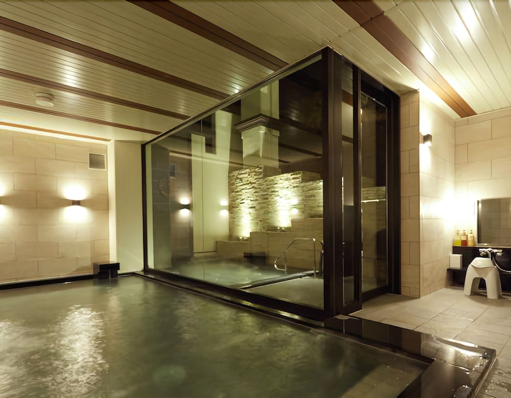 Hotel de Yama, Hakone Lakeside 24/66