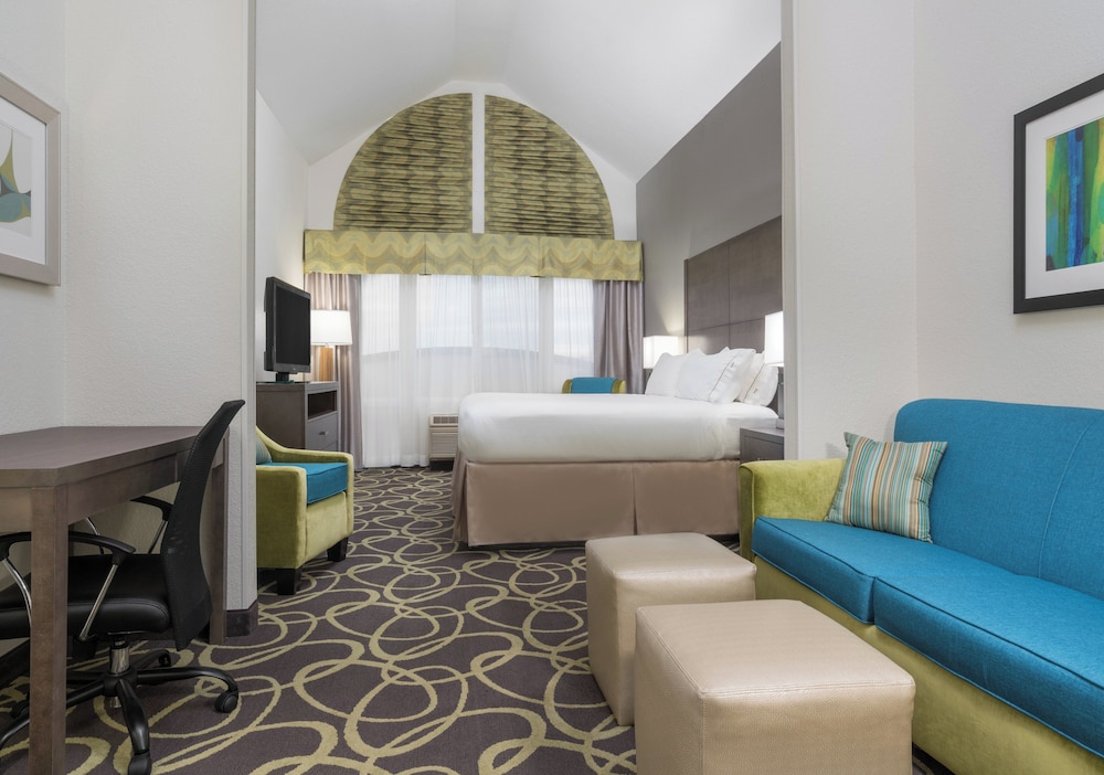 Holiday Inn Express Hotel Suites Ames 40/58