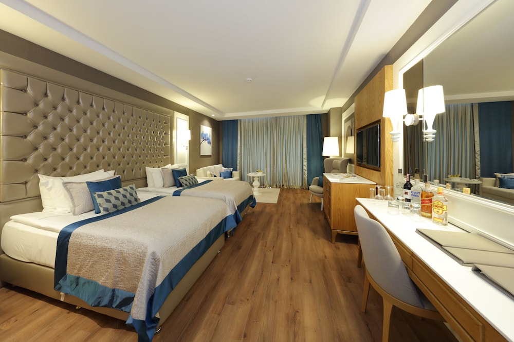 Deluxe Room Seaview