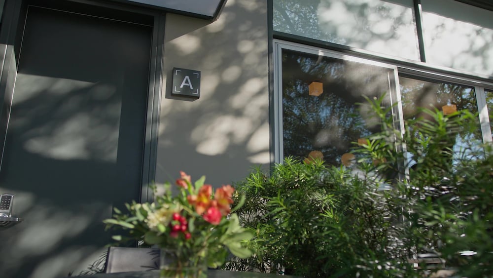 Frame Hotel - Treehouse (formerly Kimber Modern) 3/46