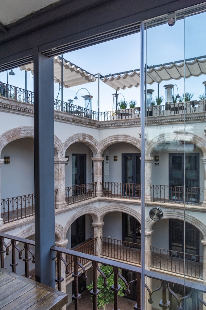 Casa 1810 Hotel Boutique 3/50