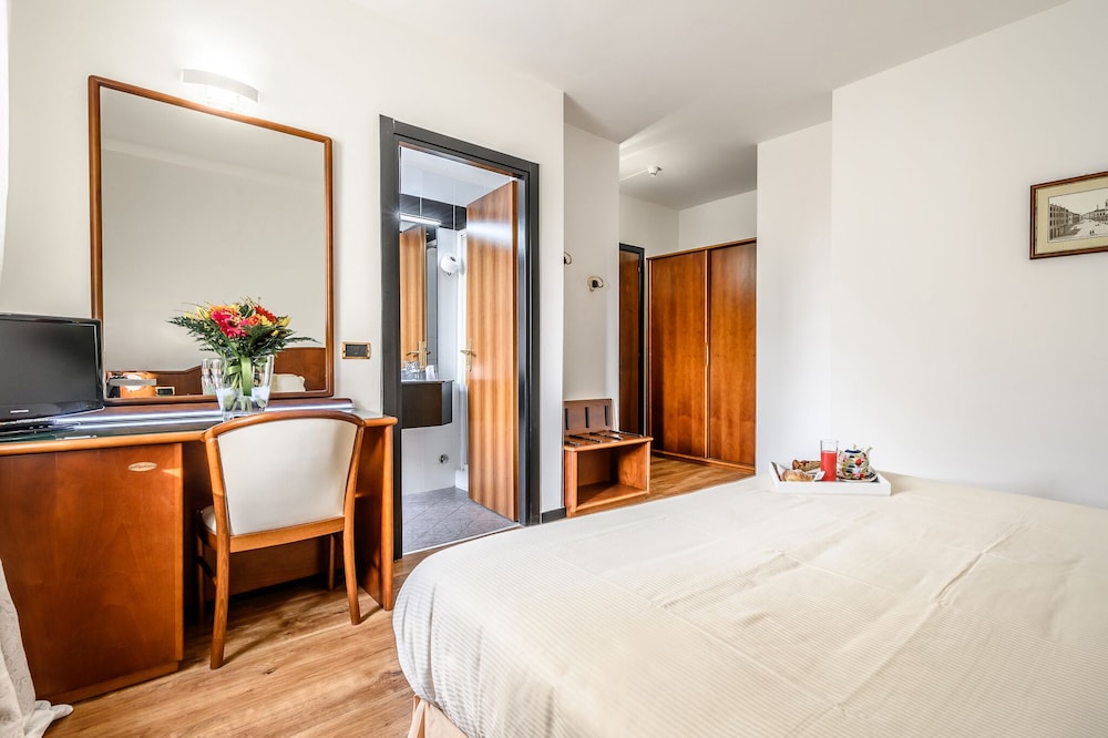 Hotel Daunia 20/34