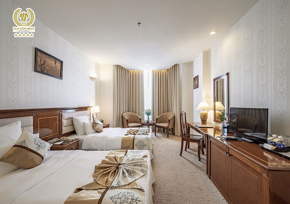 Tan Son Nhat Saigon Hotel 37/67