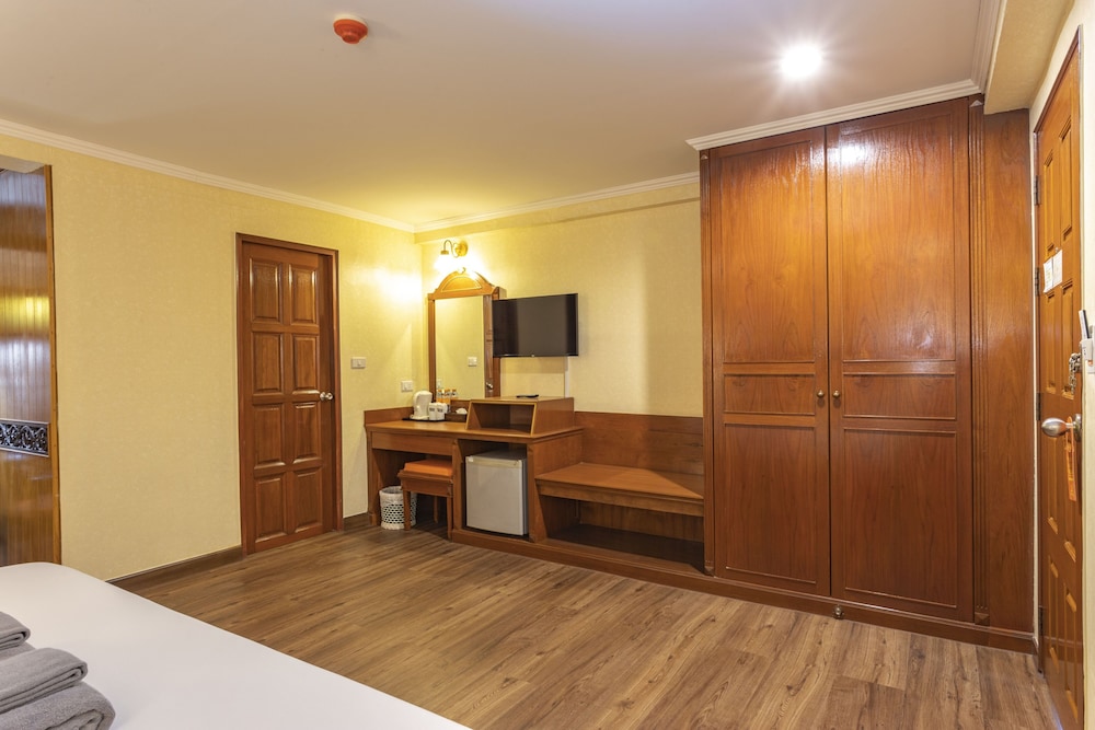 Sabai Inn 30/72