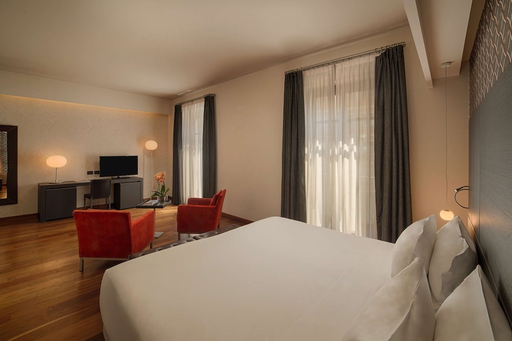 PREMIUM, WITH EXTRA BED, XL
