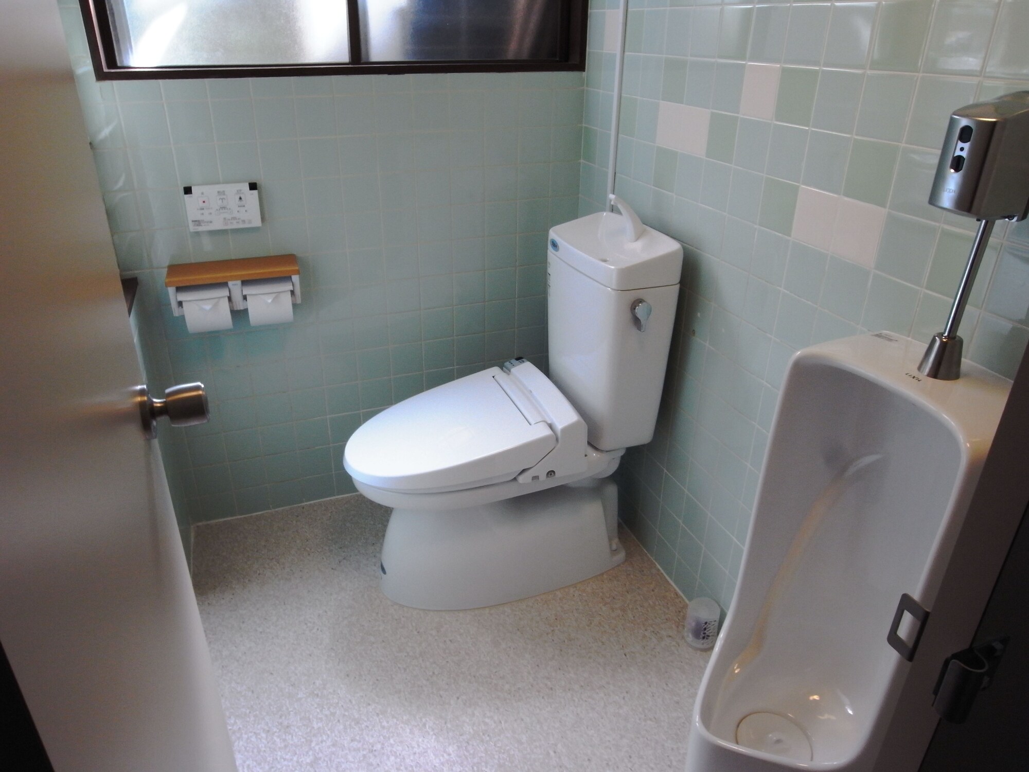Standard, 3 Futon Beds, Shared Bathroom