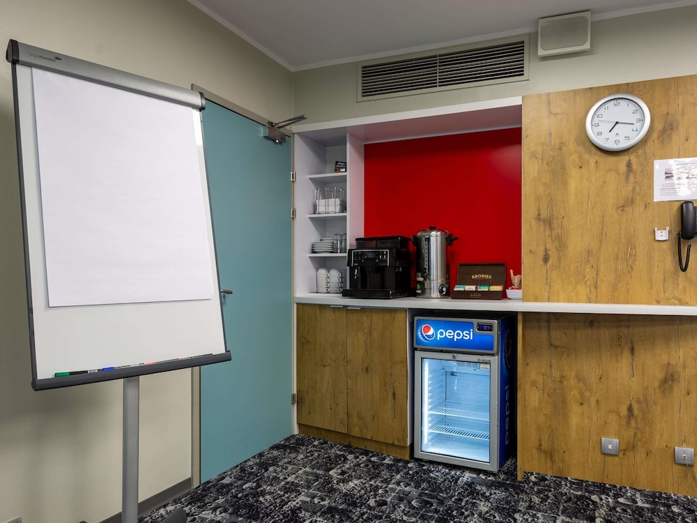 Ibis Warsaw Centrum 10/69