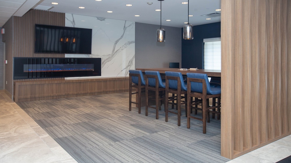 Candlewood Suites Cleveland South Independence 9/47