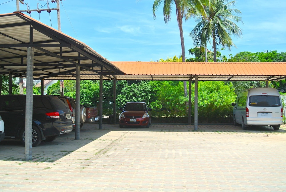 P.S. Thana Resort 49/71
