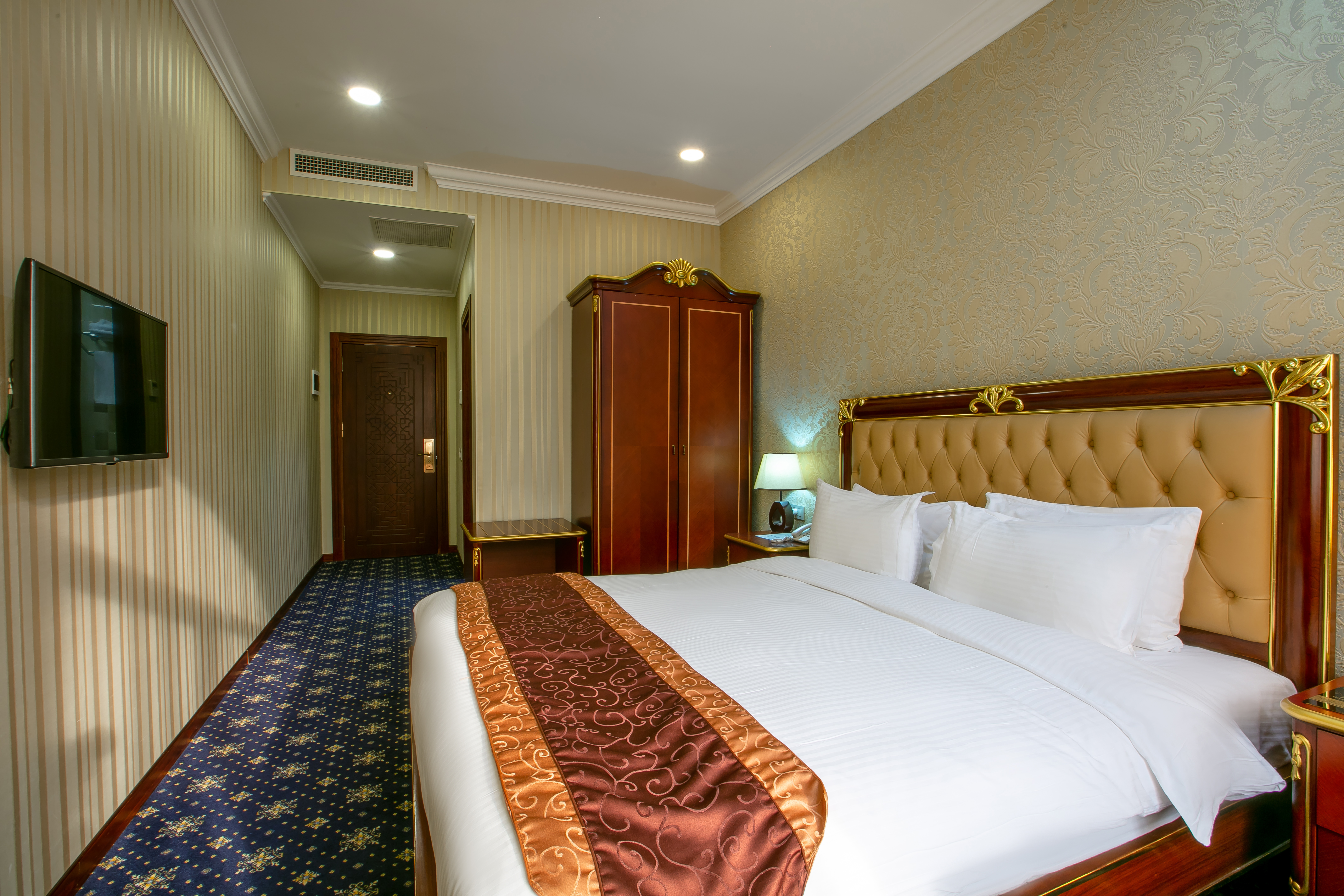 Standard, Double or Twin Bed
