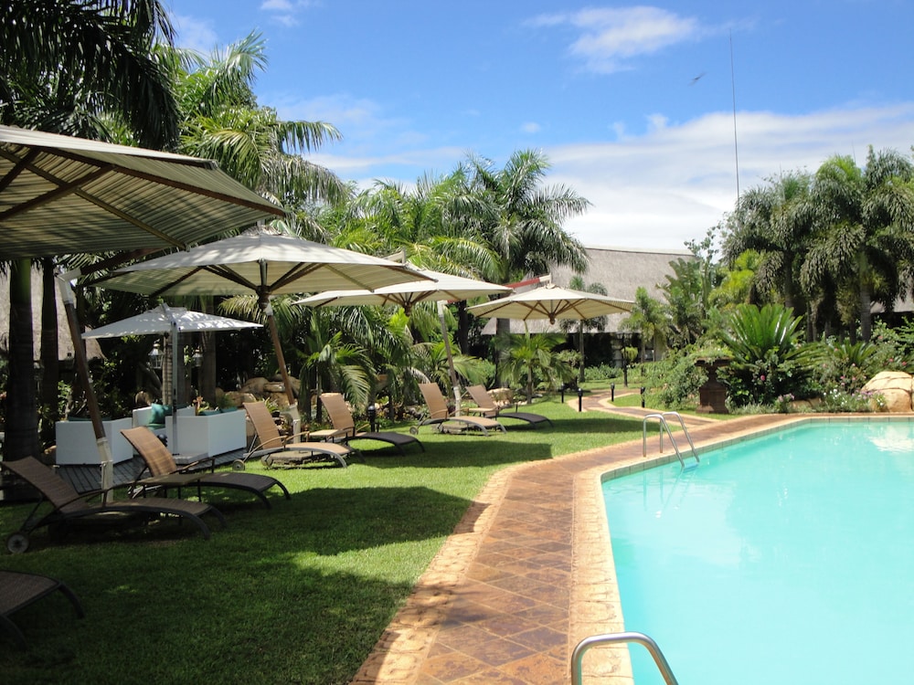 Summerfield Luxury Resort & Botanical Garden 39/44
