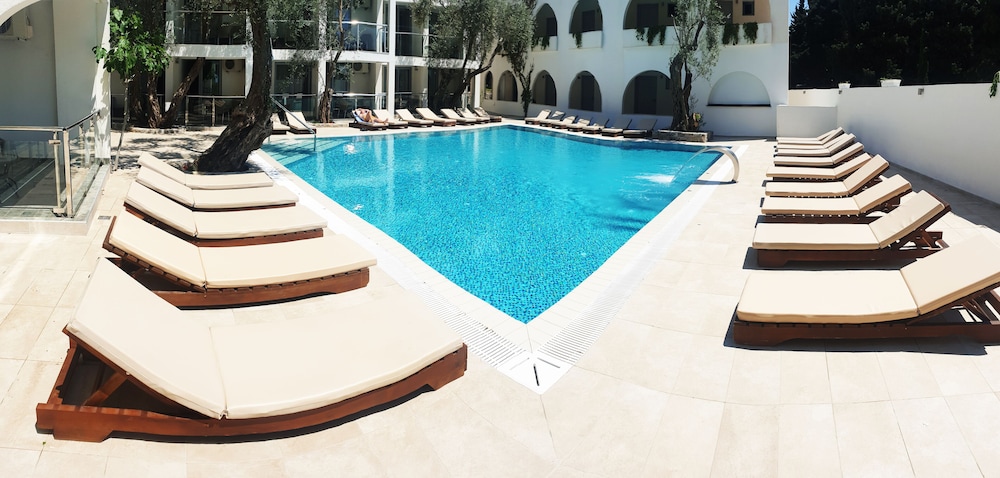 Vile Oliva Hotel 39/43
