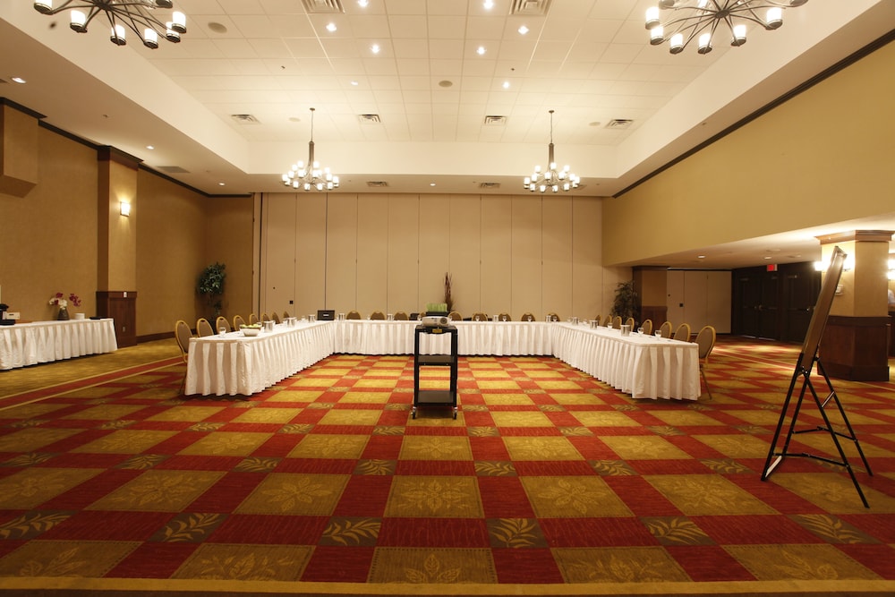 Pomeroy Hotel And Conference Centre Fort St John 45/54
