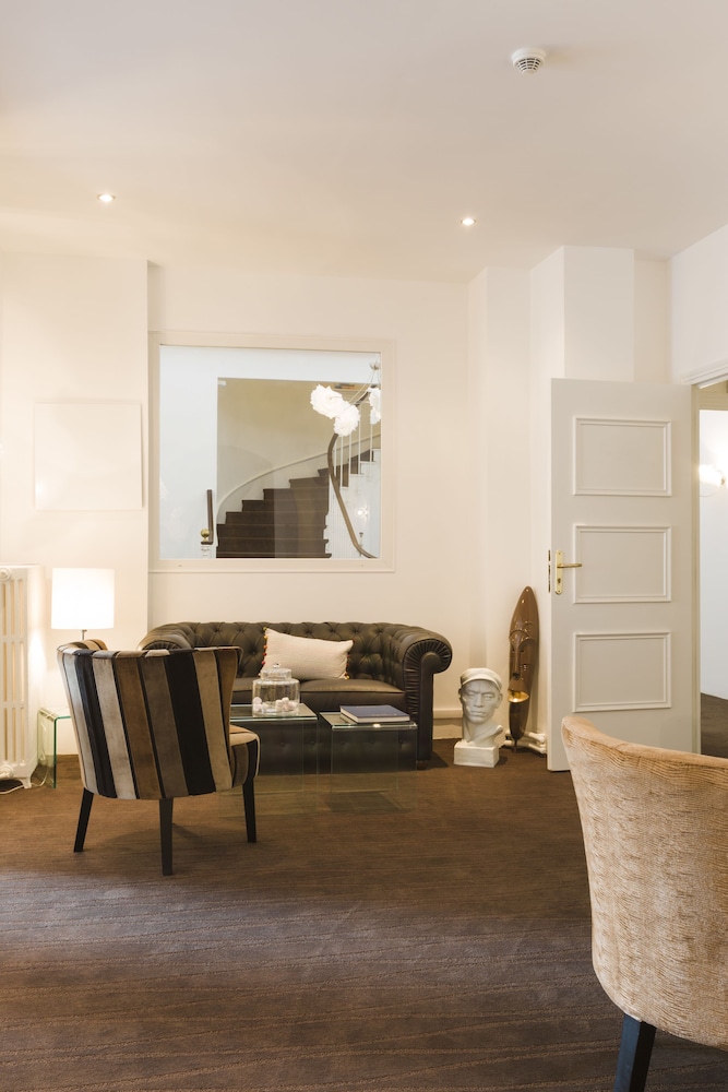 Hotel Le Saint Louis 34/50