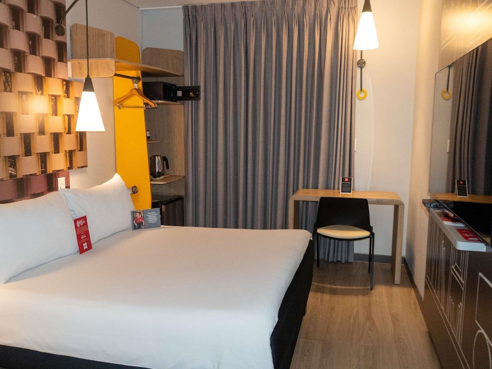 Ibis Cucuta 21/75