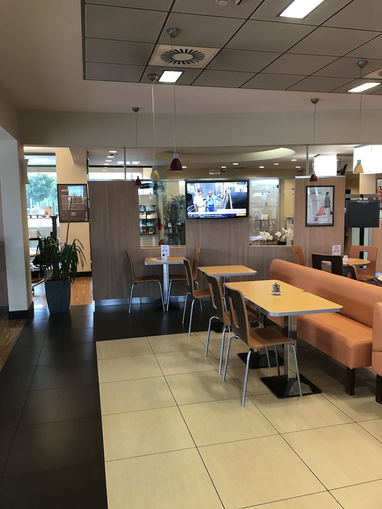 Ibis Como 44/64