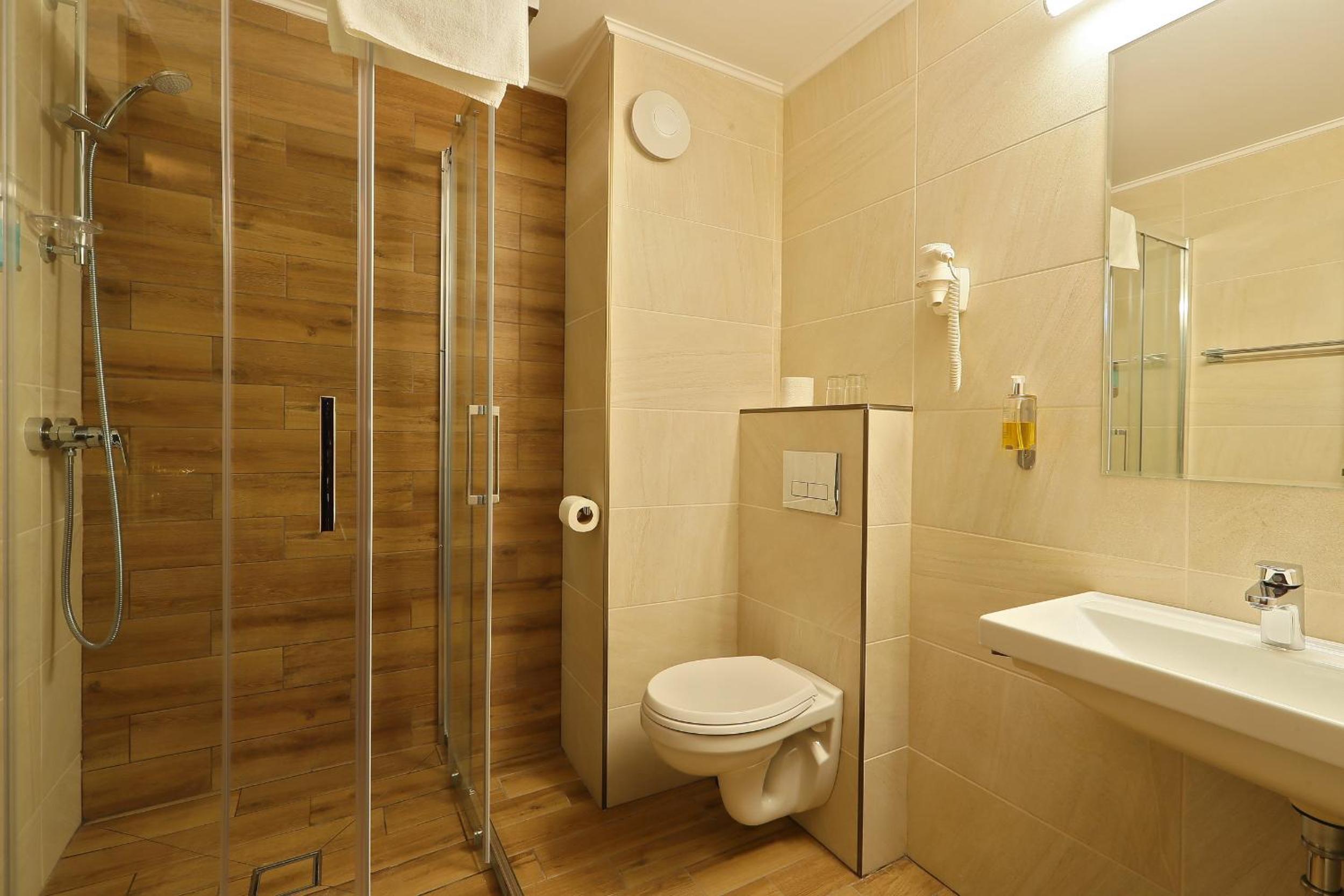 Impero Hotel 37/38