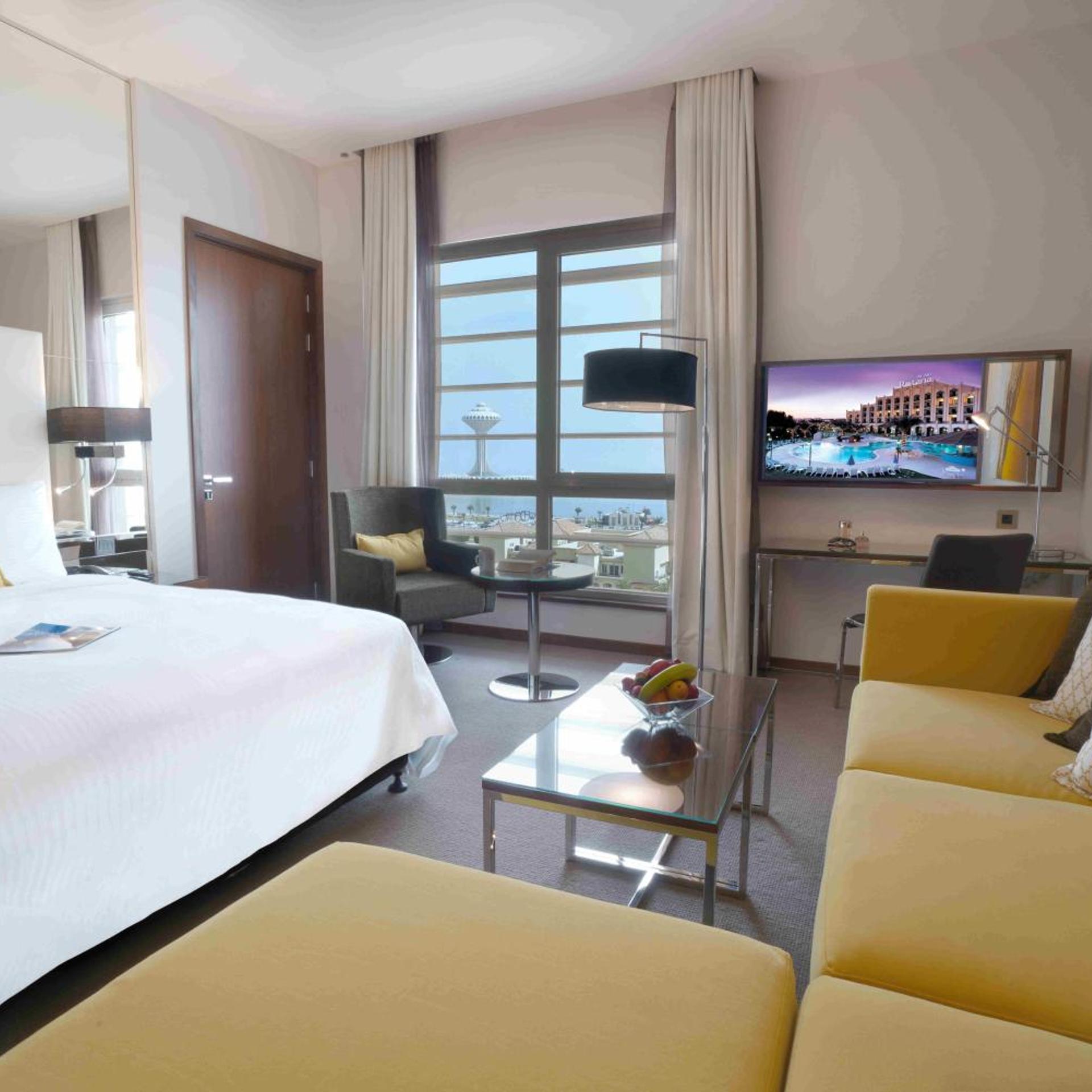 Centro, Studio, Sea View، سنترو كورنيش الخبر من روتانا(Centro Corniche Al Khobar By Rotana) 6/8