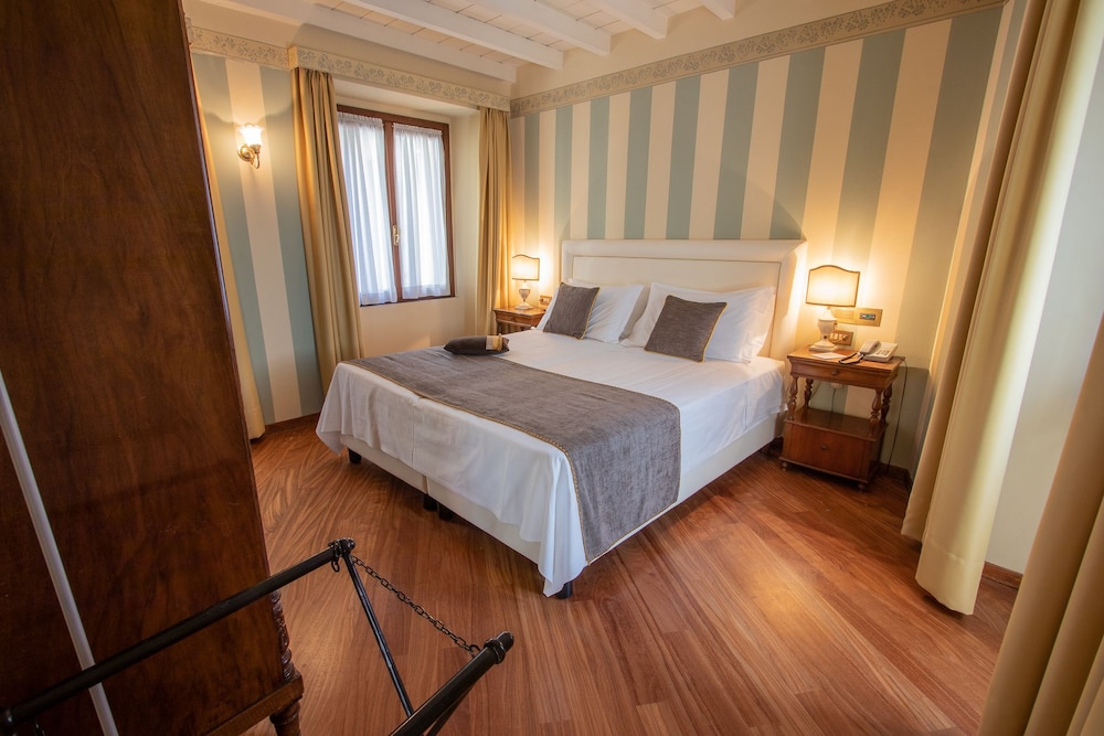 Albergo Le Due Corti 19/62