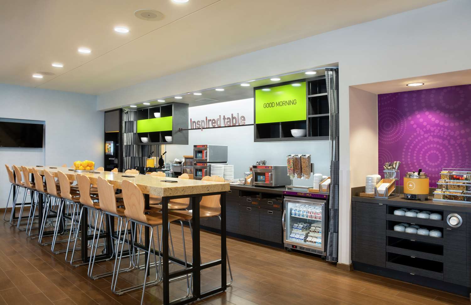 restaurant cafeteria