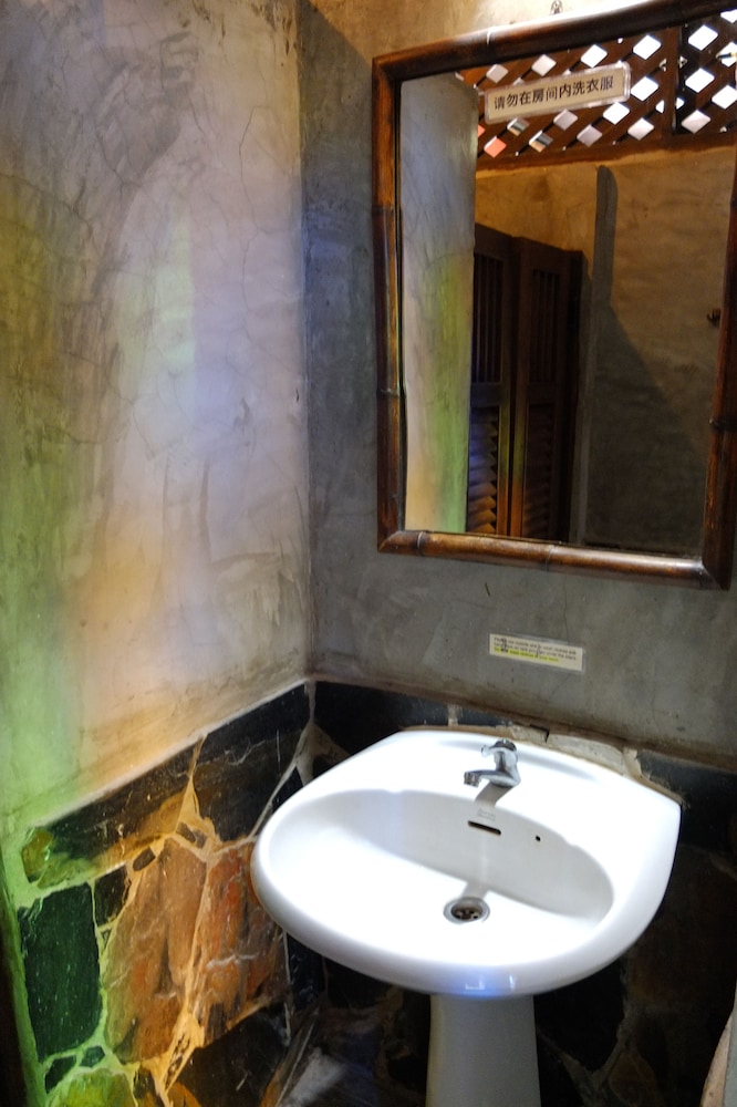 SAITHONG GUESTHOUSE 19/19
