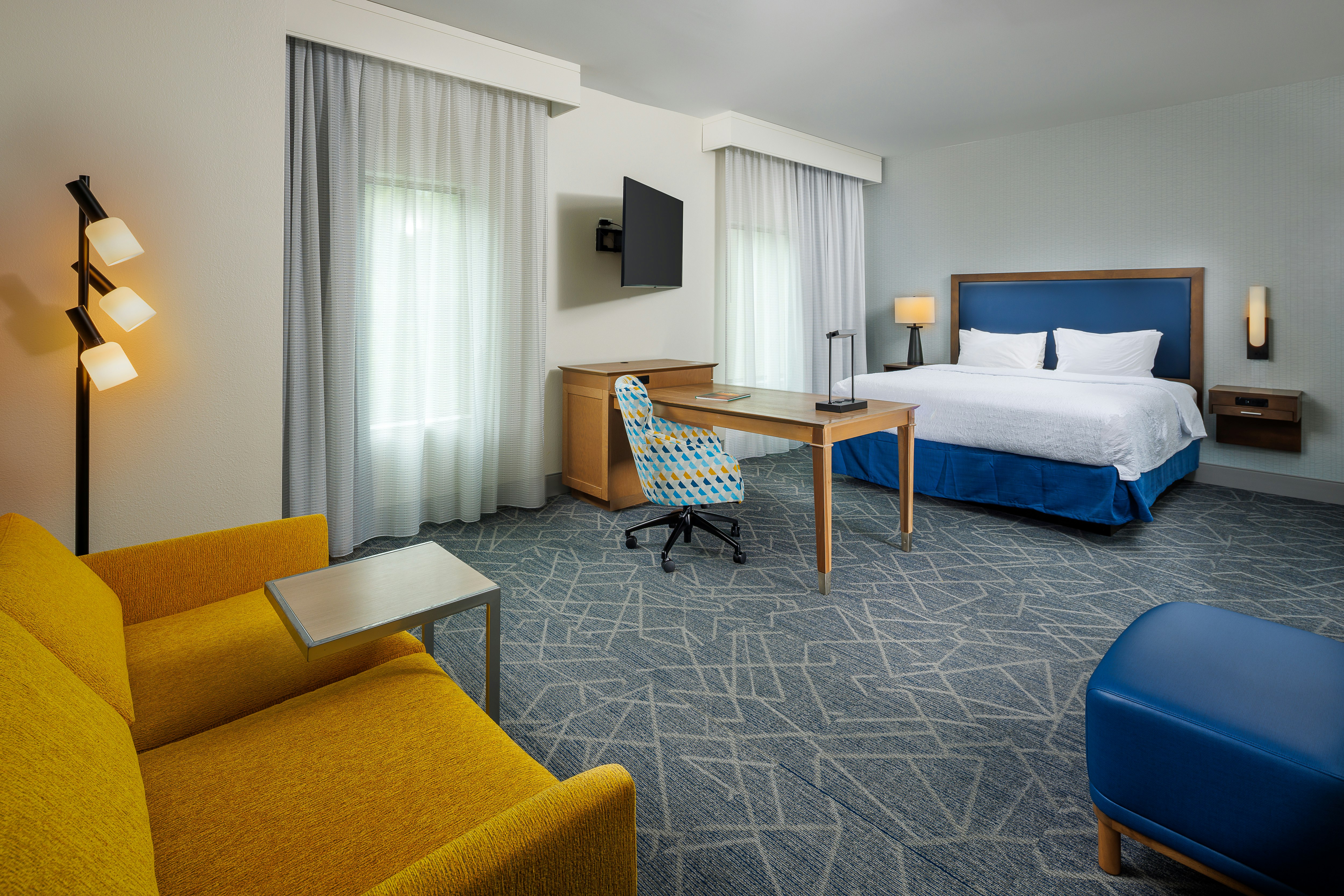 STUDIO, KING BED, ACCESSIBLE
