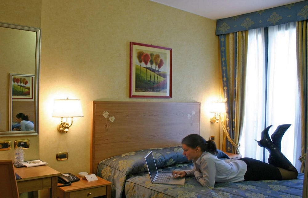 Hotel Dieci 37/66
