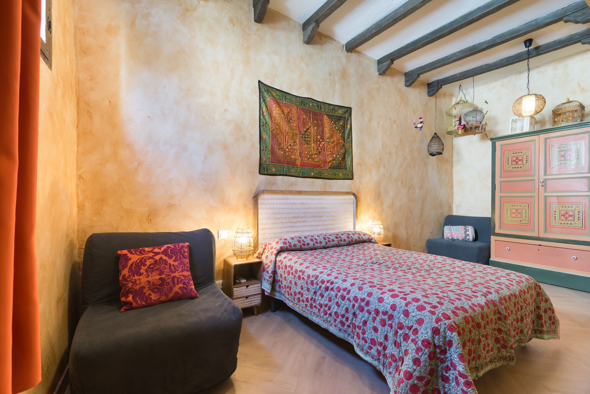 GRAND, DOUBLE BED, 2 SOFA