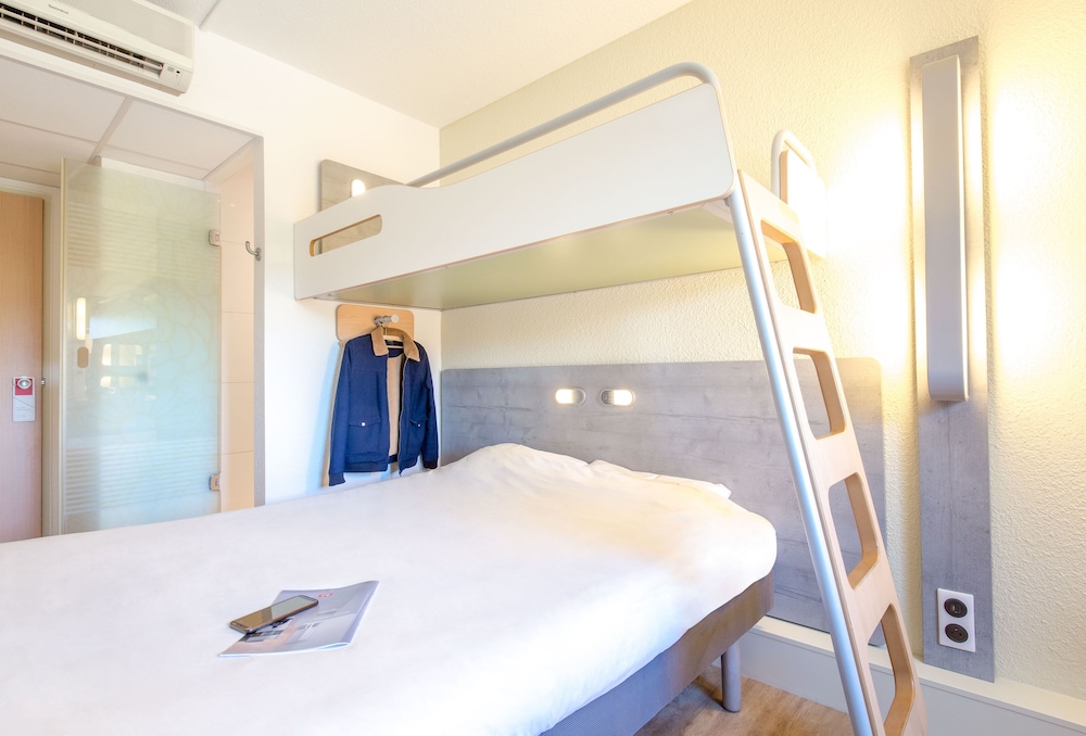 Ibis Budget Frejus Capitou A8 61/61