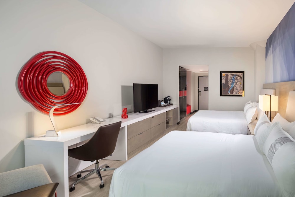 The Summit Hotel 20/62