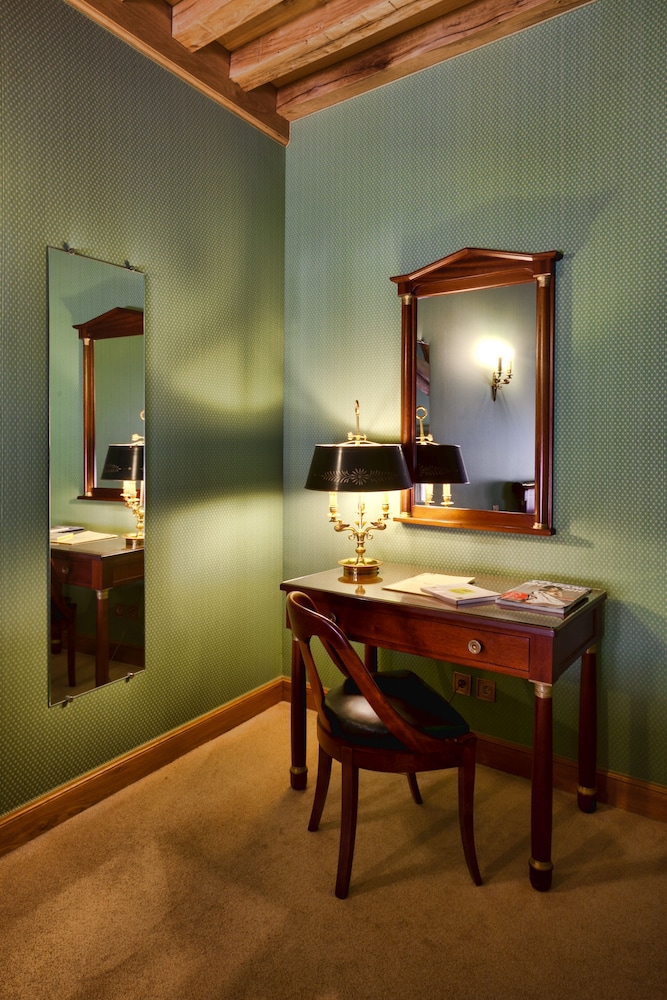 Hotel Belle Epoque 29/46