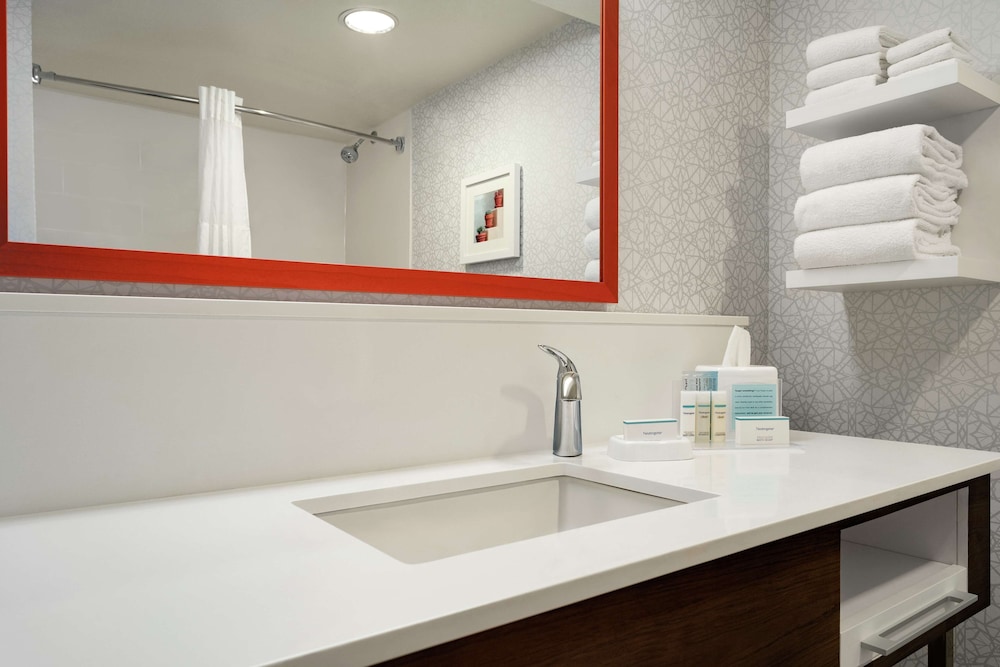 Hampton Inn Phoenix/Chandler 17/40