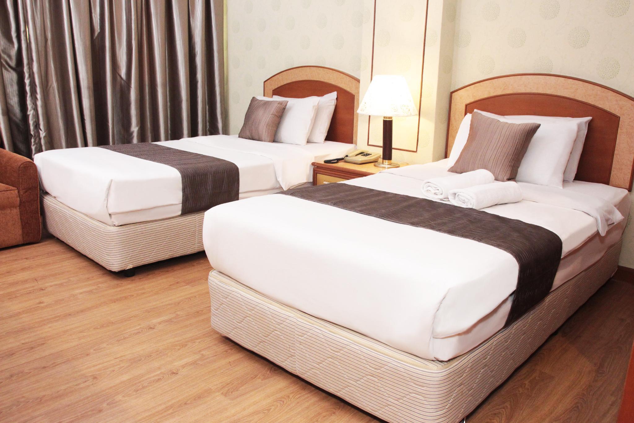 Pelican Hotel 15/23