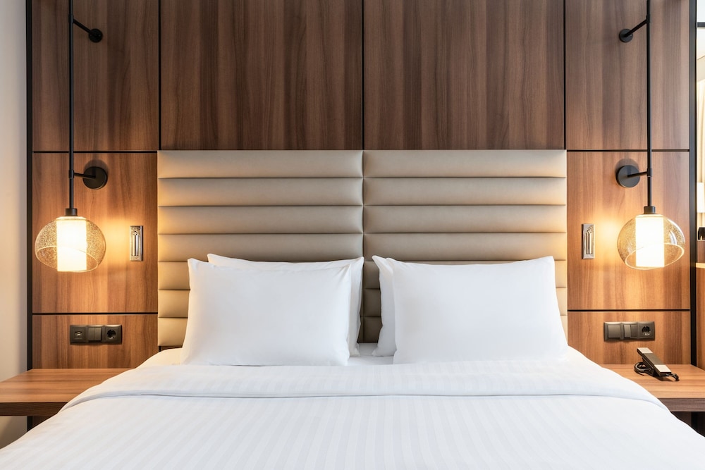 AC Hotel by Marriott Stockholm Ulriksdal 11/40
