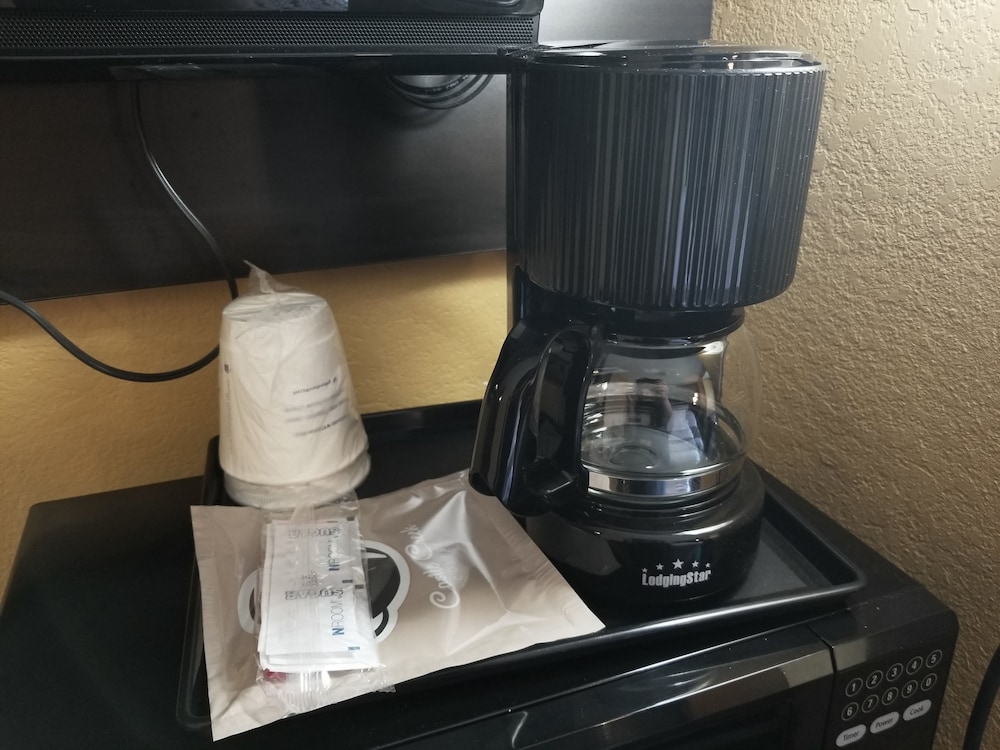 Microtel Inn And Suites Riverside 18/33