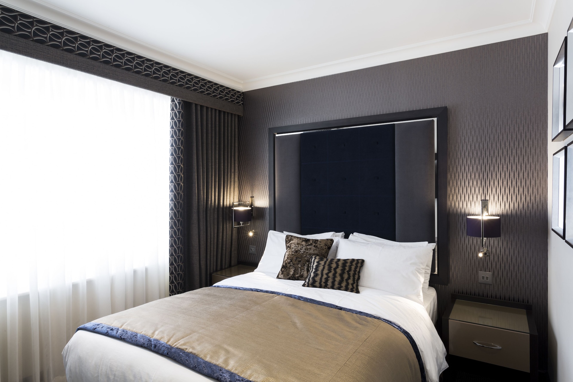 DELUXE, STUDIO, DOUBLE BED