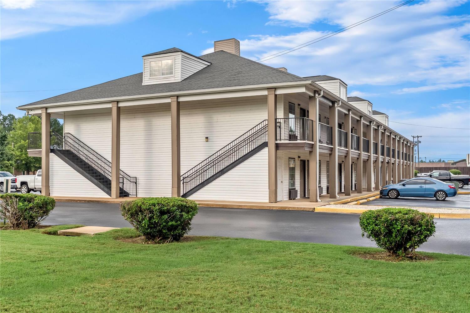 Days Inn By Wyndham Spartanburg 5/28