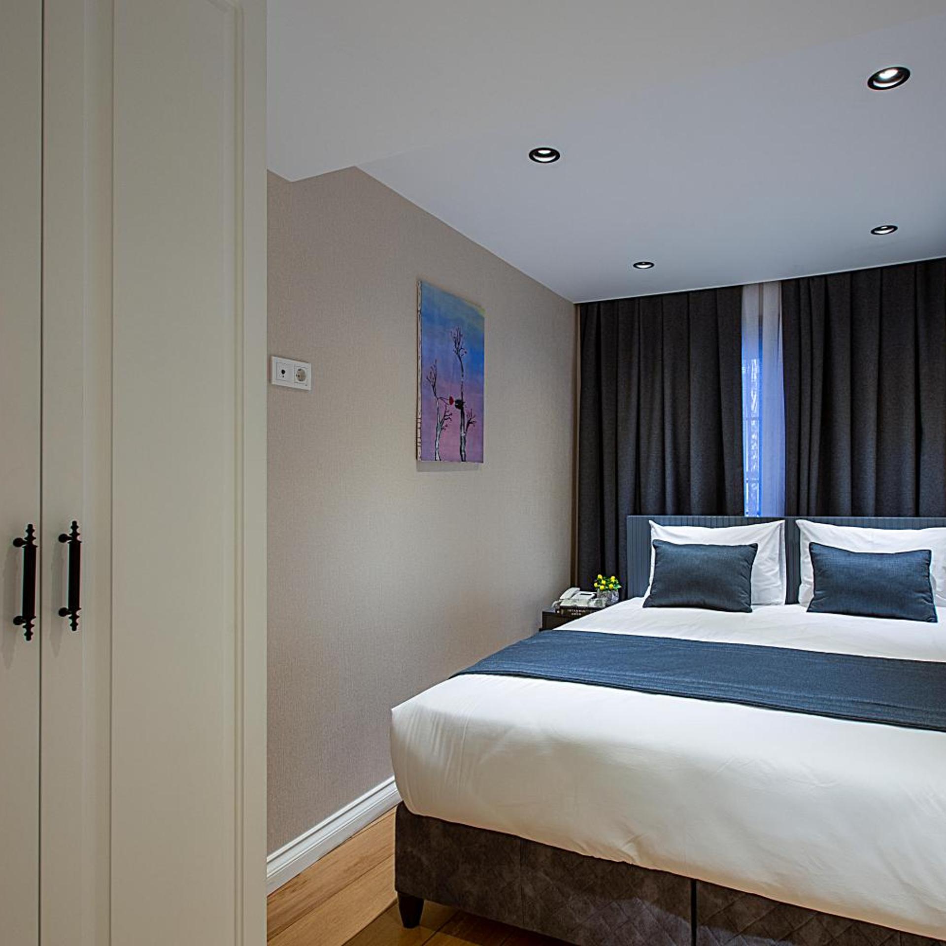 Deluxe, Suite