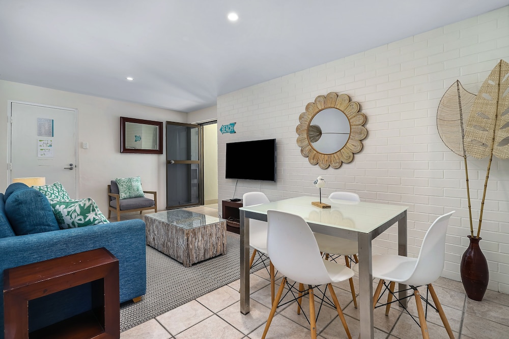 Bayview Beachfront Apartments 26/50