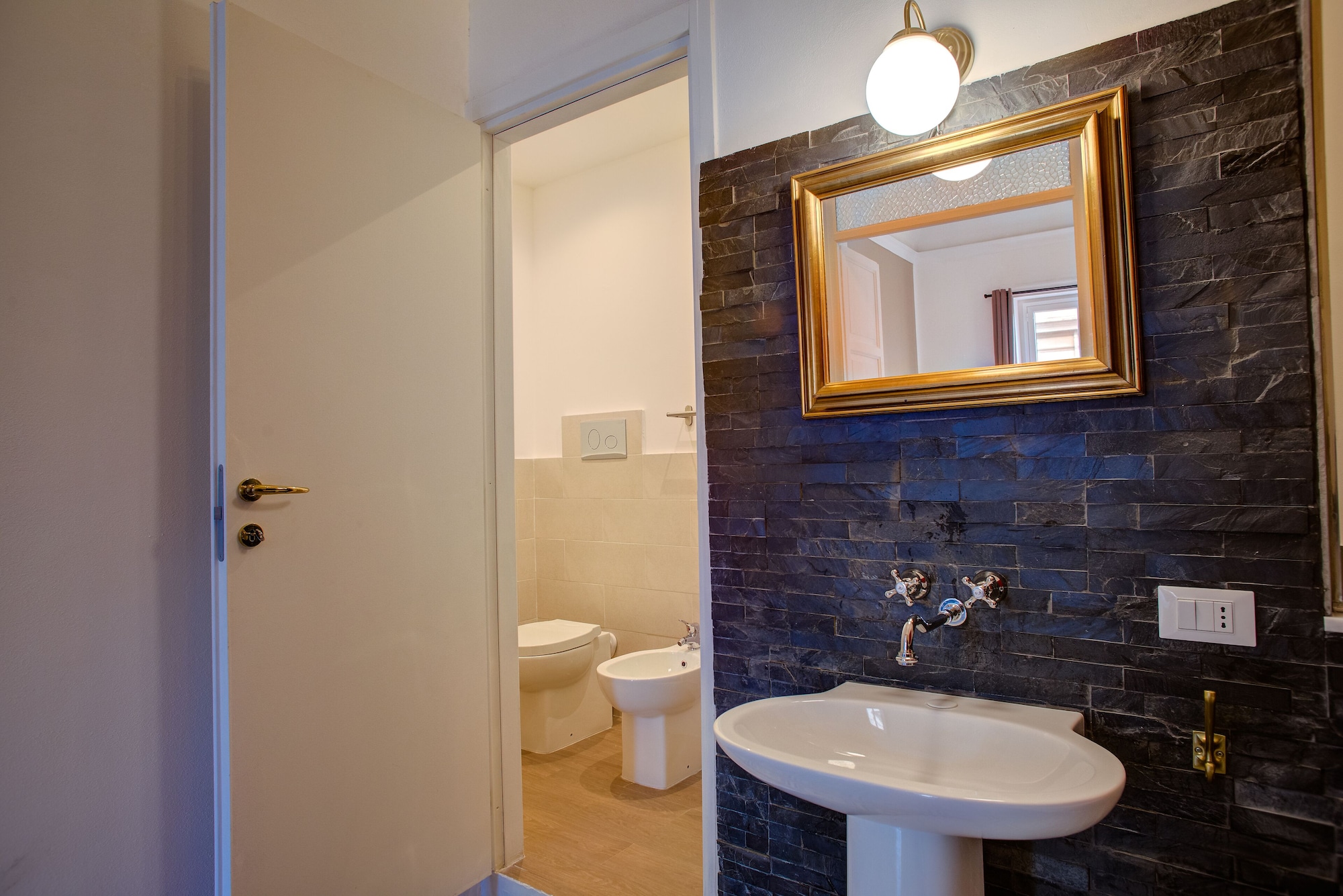 Suite, Multiple Beds