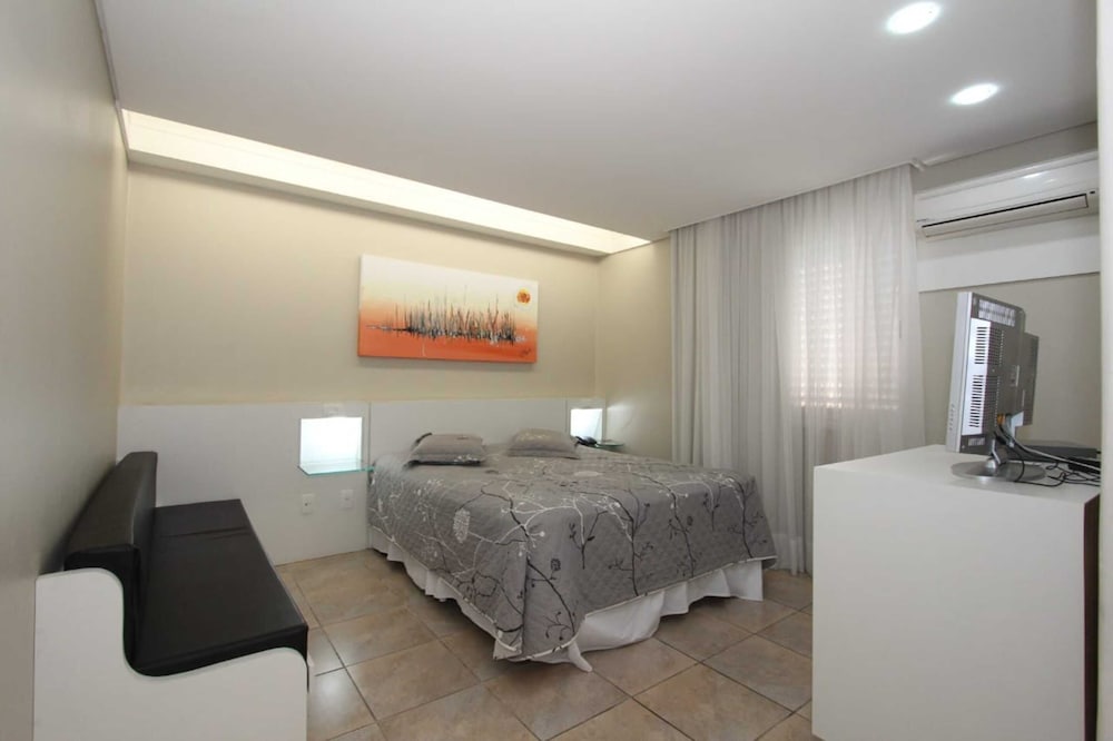 Plazza Hotel 12/55