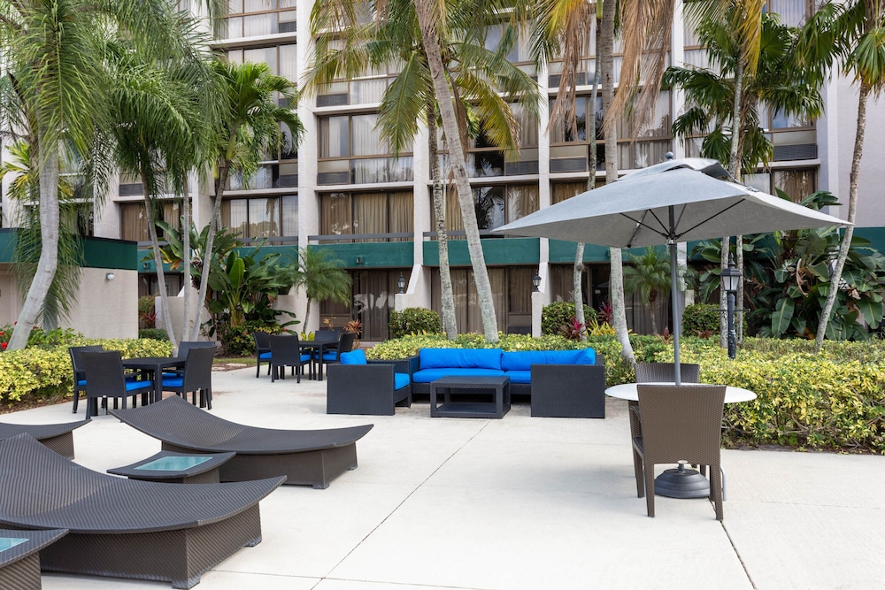 88 Palms Hotel and Event Center 51/59