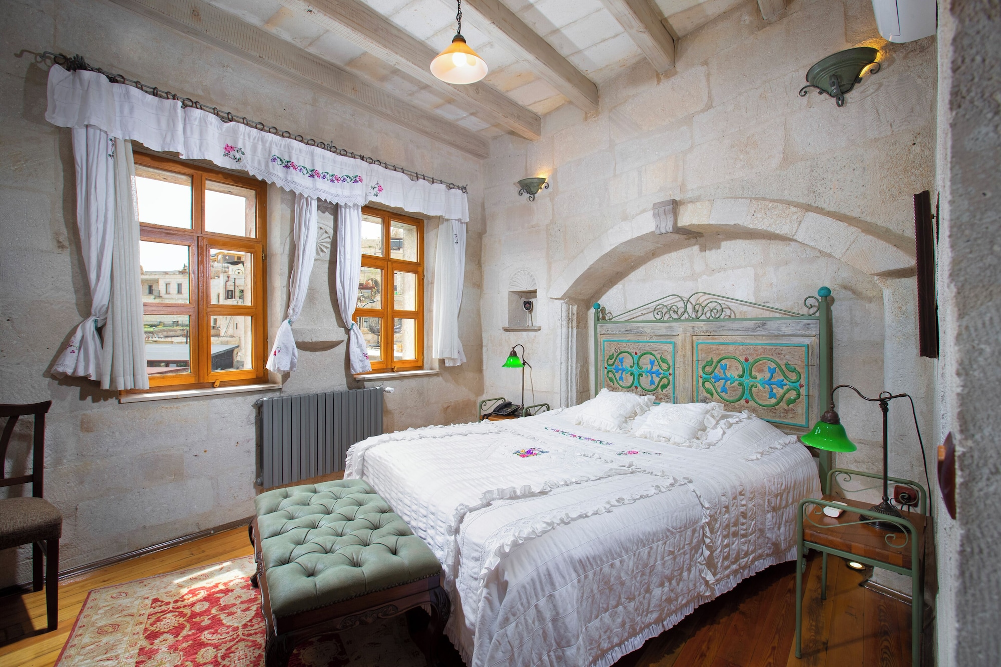 Stone, Suite, King Bed, Queen Bed، Terra Cave Hotel 2/4