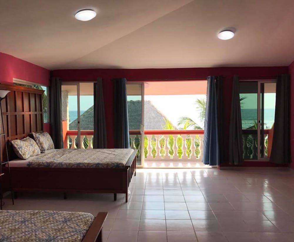 SABAS Beach Resort 16/66