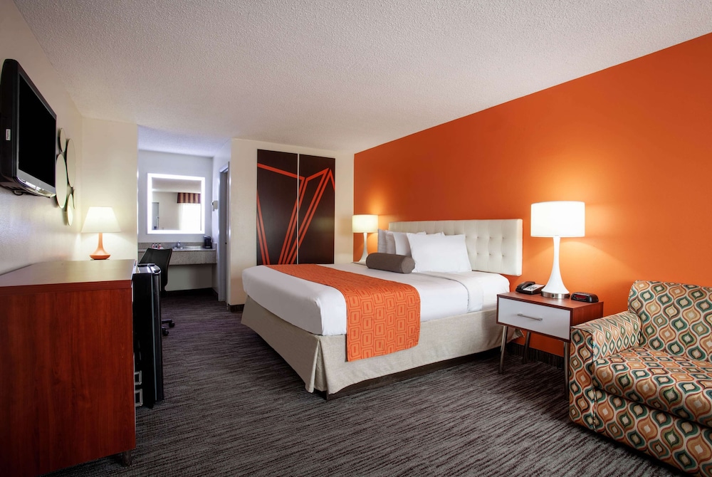 Howard Johnson By Wyndham Vero Beach/I-95 15/42