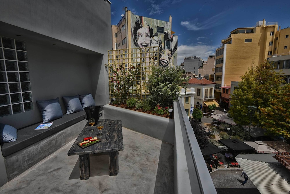 iFeel Athens 40/50