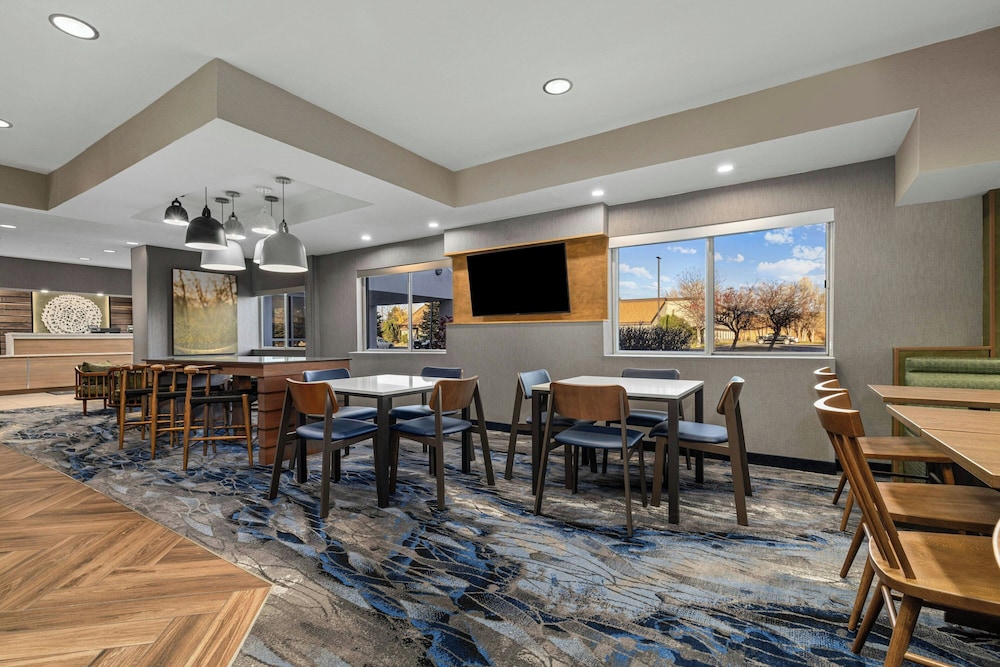 Fairfield Inn and Suites Billings 41/50