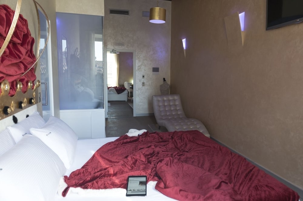 Irooms Pantheon & Navona 11/65
