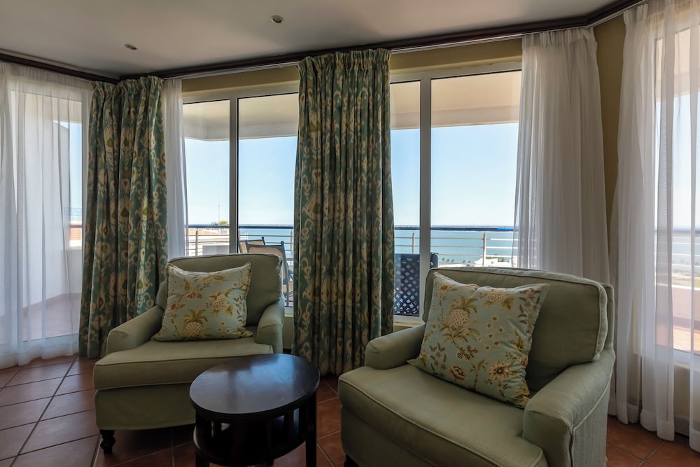 Cardoso Hotel 54/72