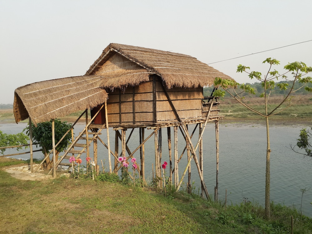 Wildlife Adventure Resort 30/50